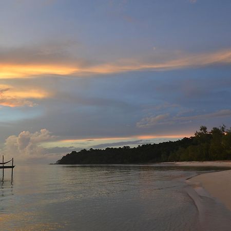 Driftwood Hostel And Bungalows Koh Rong Sanloem Exterior photo
