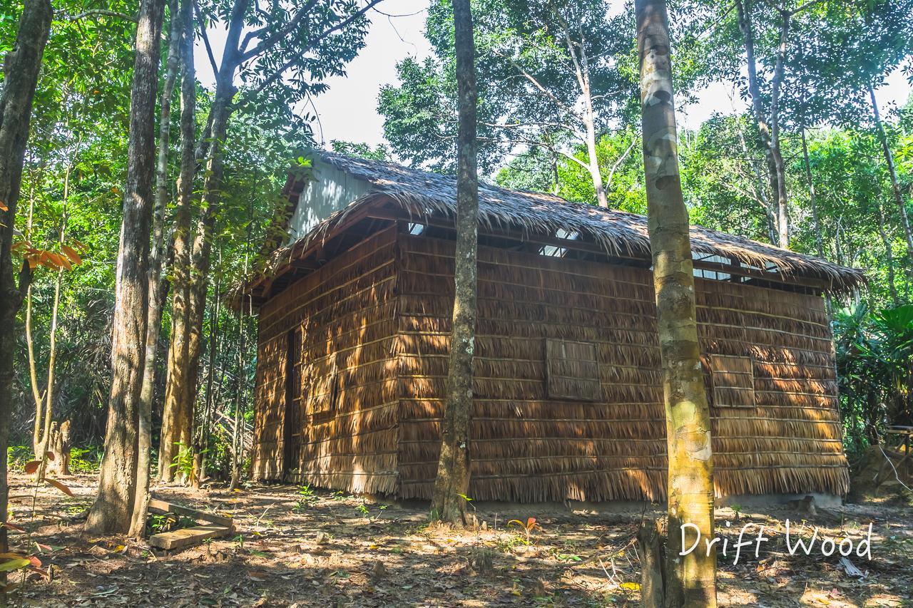 Driftwood Hostel And Bungalows Koh Rong Sanloem Exterior photo